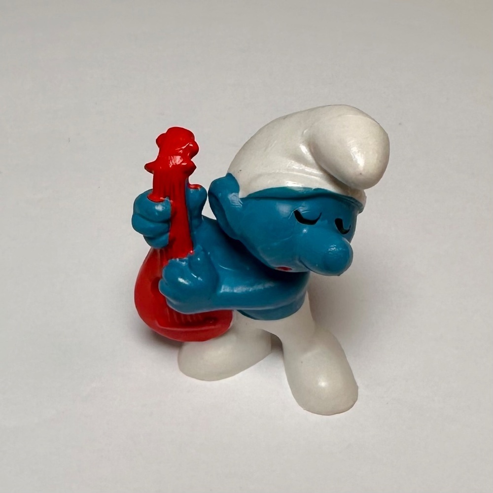 Vintage Poet Smurf with Red Lyre – PEYO – Made in Portugal